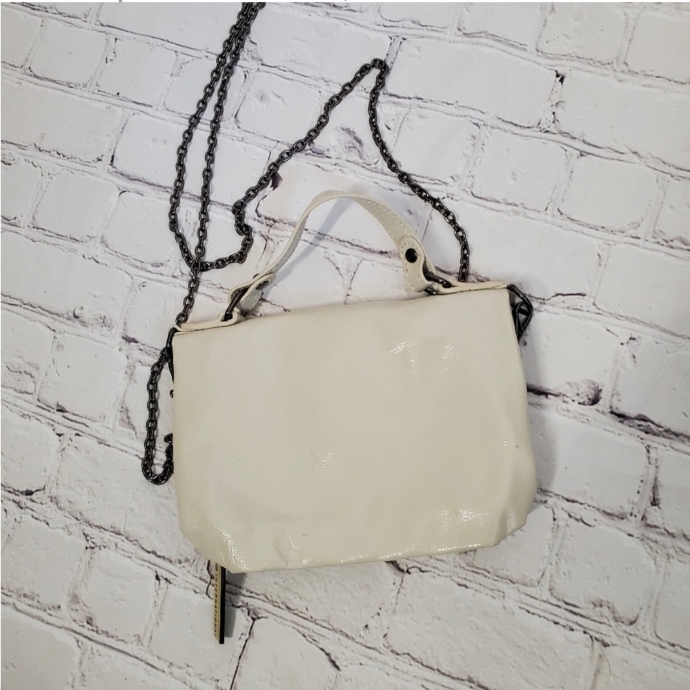 HOBO International Shiny Pebbled Leather Ivory; ~5x7x2”; Silver strap 25”